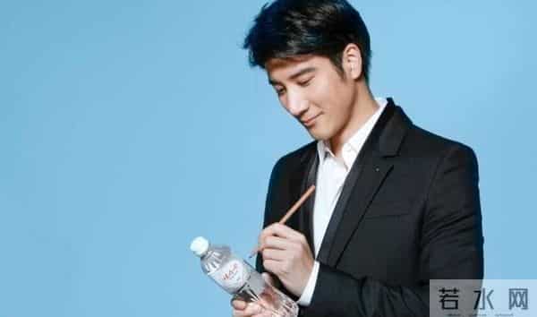 娃哈哈代言人换成谁了