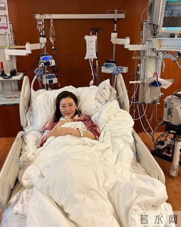 李嘉欣自曝入ICU