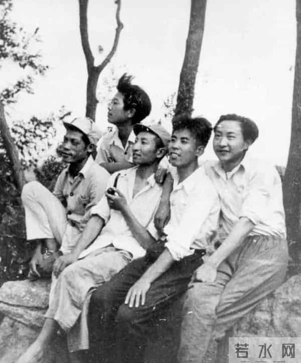 夏征农-传奇老人辛冠洁去世享年101岁:“我是大众日报的儿子”