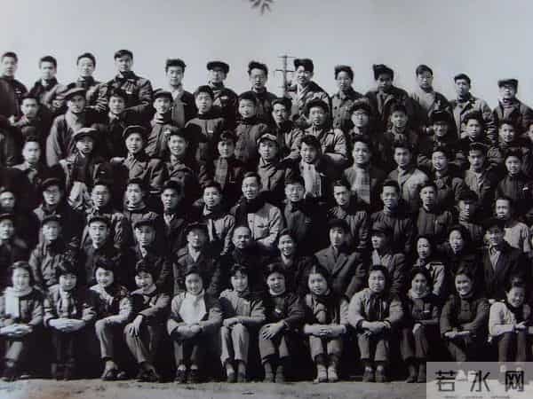 丁丽丽-上影演员朱玉雯 色艺俱佳 演啥像啥 为何一直不红?如今82岁依然优雅