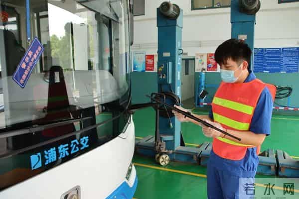 台风烟花逼近上海