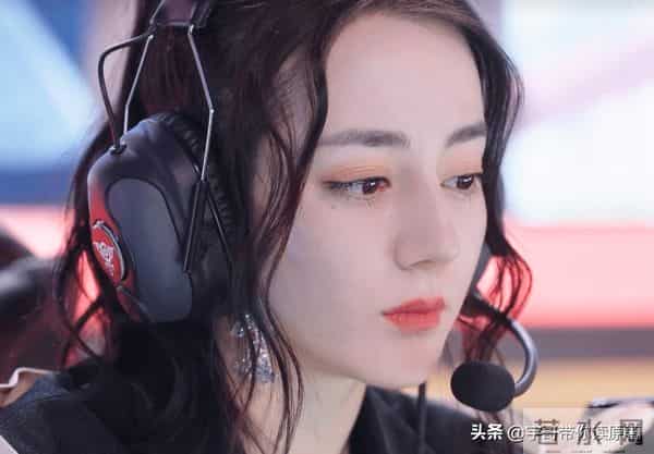 迪丽热巴演的乔晶晶