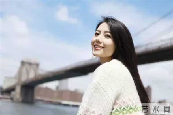 高圆圆看望贾静雯