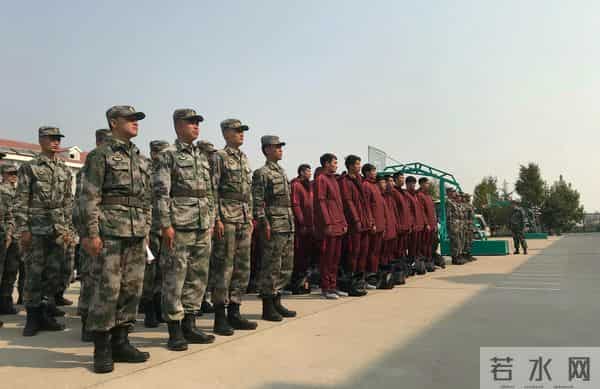 国足进驻特战旅