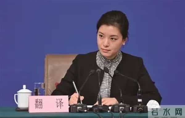 翻译张京简介-冷艳女翻译张京一夜成名，凭的是美貌和运气吗？