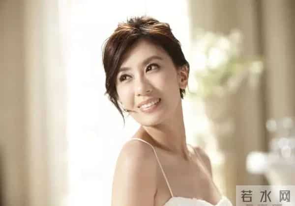 高圆圆看望贾静雯