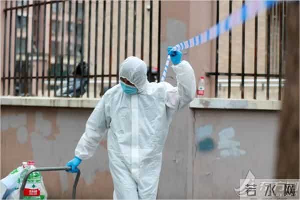 心圆西苑疫情-这波操作太暖心！直击心圆西苑小区封闭管理现场，隔离不隔爱