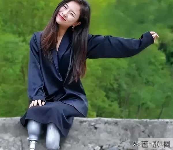廖智现任老公-无腿舞者廖智40岁怀4胎,大女儿在08年地震丧生,离婚后遇到真爱