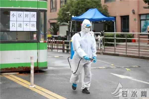 心圆西苑疫情-这波操作太暖心！直击心圆西苑小区封闭管理现场，隔离不隔爱