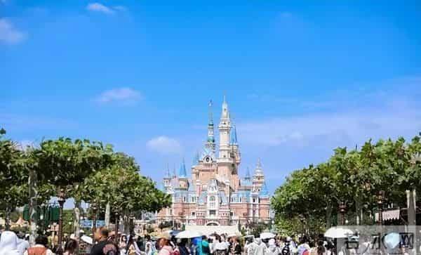 上海百岁老人突破3000