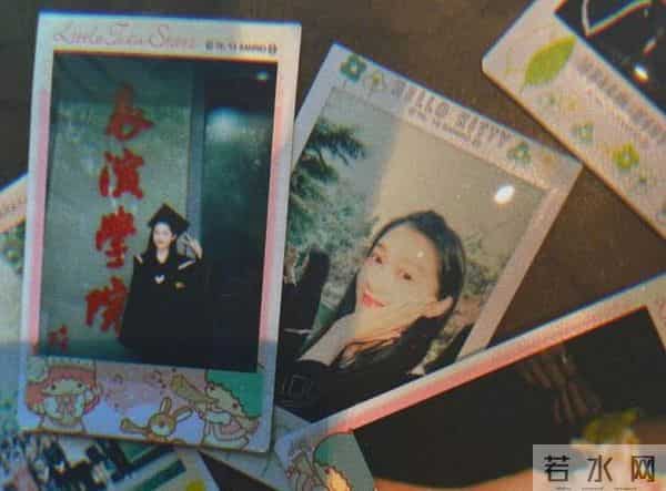 关晓彤补拍毕业照