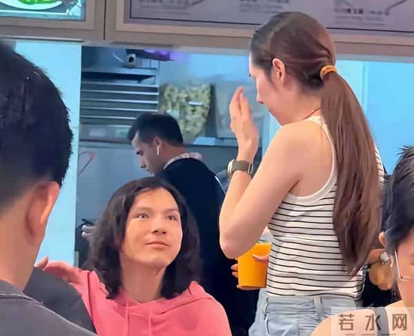 郭碧婷向佐婚纱照