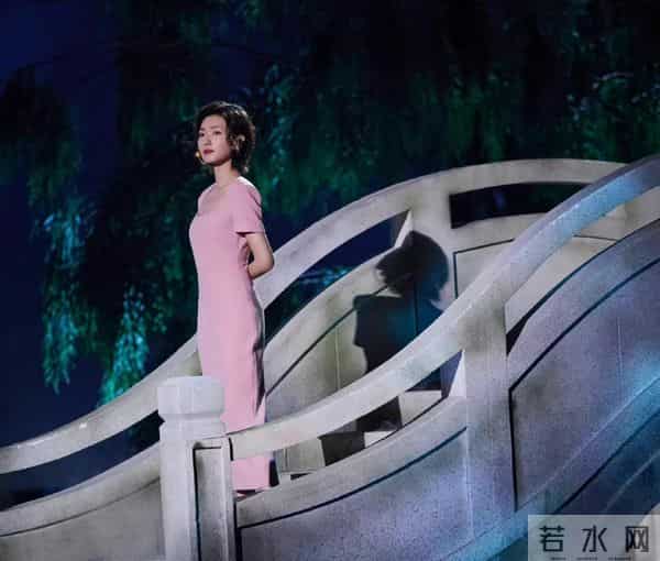 周冬雨王一博用歌声唤醒苏绣