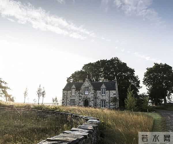 丹麦首富3子葬礼