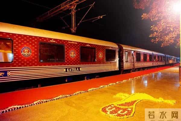 印度火车-这辆印度火车绝对改变你对印度脏乱差的印象,160000车票考虑下吧