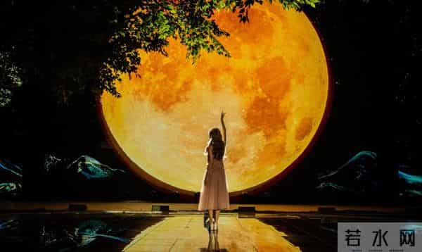 周冬雨王一博用歌声唤醒苏绣