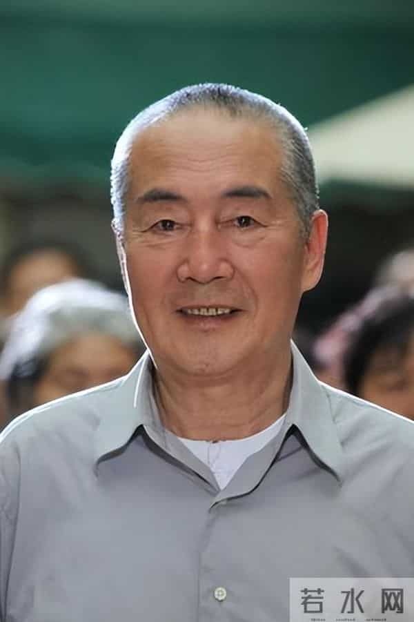 演员杜雨露-国家一级演员杜雨露:病逝两年,葬礼仅6人参加,遗孀的选择令人泪目