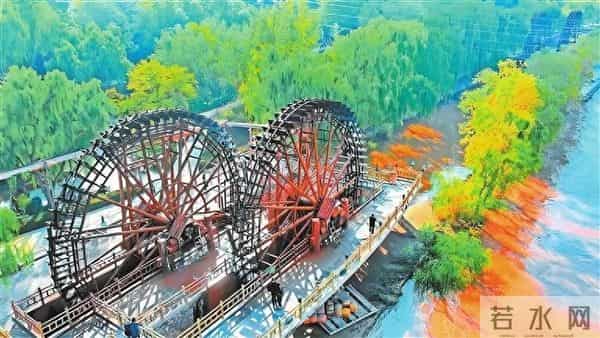 老水车旁的风景