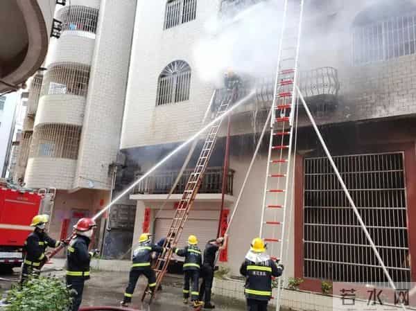 沈阳大火消防通道被堵