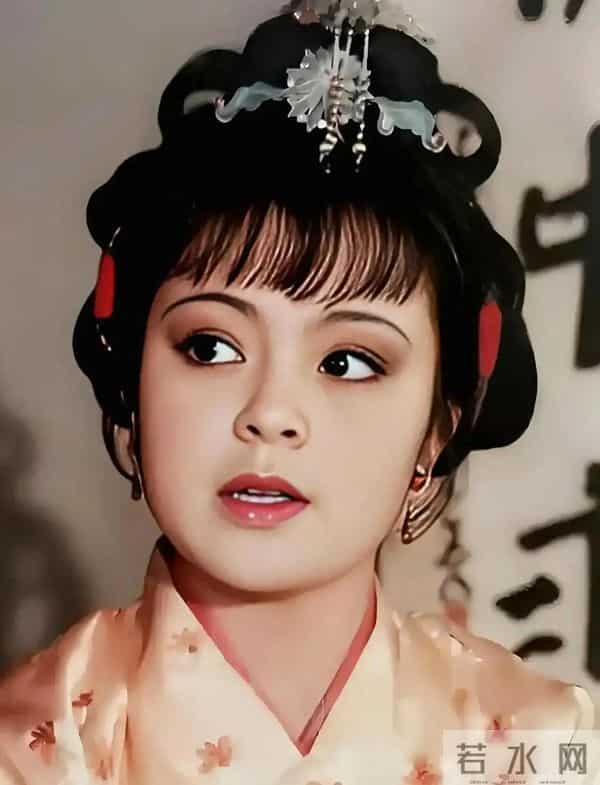 东方闻樱-东方闻樱：与前夫分开后，再婚嫁导演，终获幸福