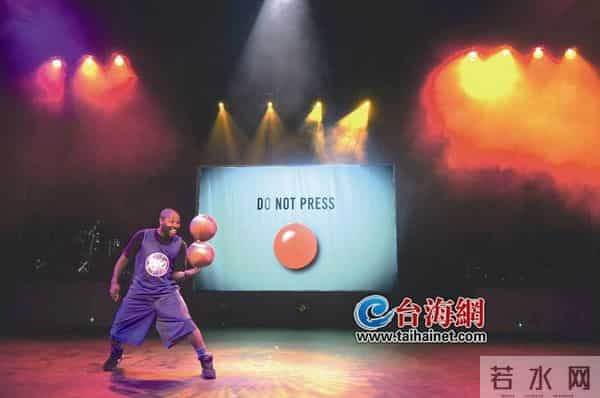 恒星上的双钢琴