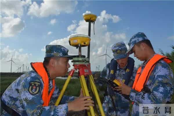 铁汉子-这群兵哥被誉为踏礁量海“铁汉子”，他们究竟经历了什么……