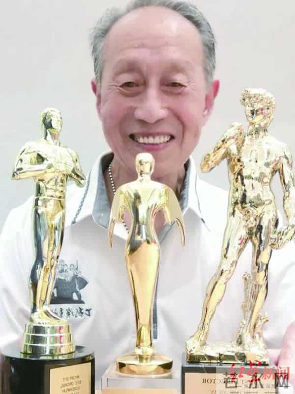 徐才根因车祸去世