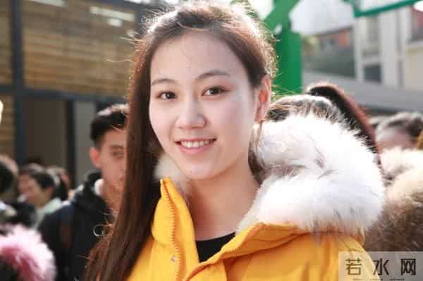 化妆的一定会扣分