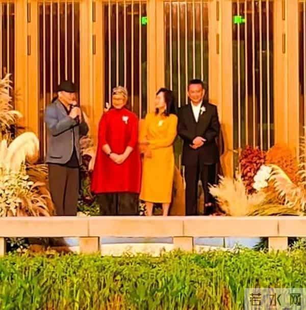 刘欢草帽歌-收手吧!身患“不死癌症”的刘欢现身女儿婚礼,恶心的事情发生了