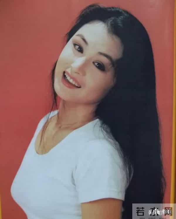 于月仙年轻照片