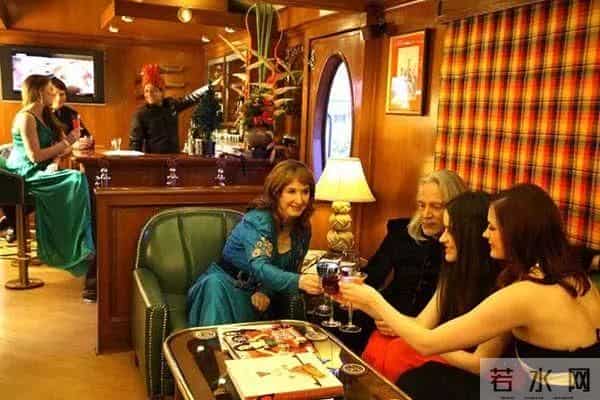 印度火车-这辆印度火车绝对改变你对印度脏乱差的印象,160000车票考虑下吧