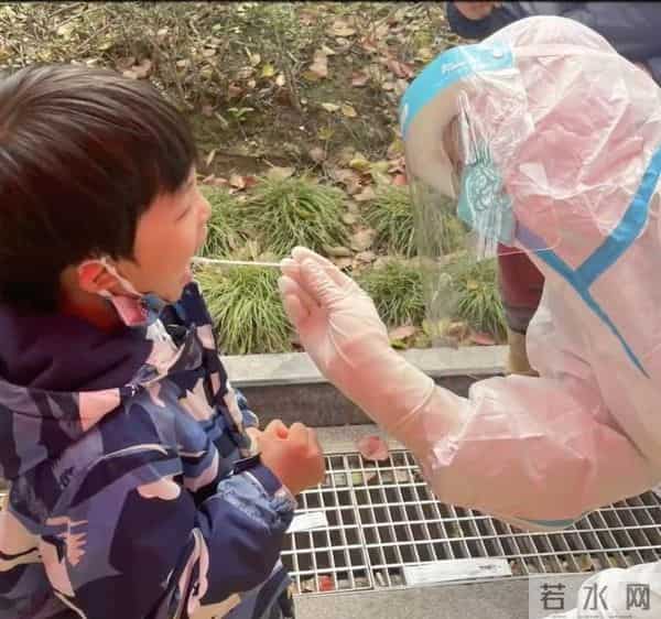 彭于晏疫情照片