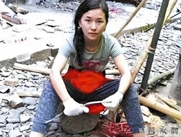 廖智现任老公-无腿舞者廖智40岁怀4胎,大女儿在08年地震丧生,离婚后遇到真爱