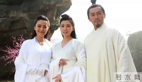 高圆圆看望贾静雯