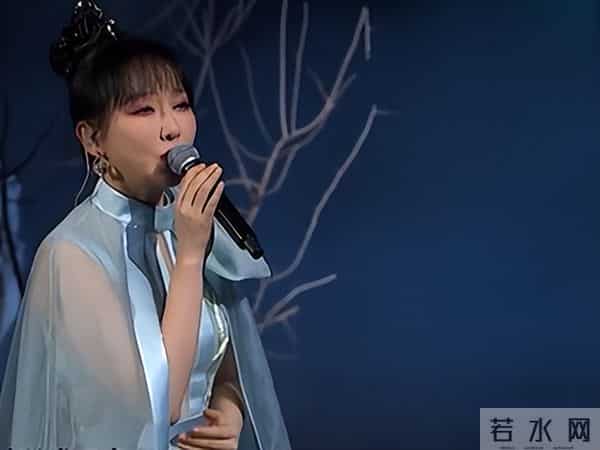 周冬雨王一博用歌声唤醒苏绣