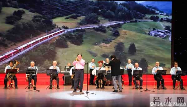 丹心颂祖国,高歌新征程