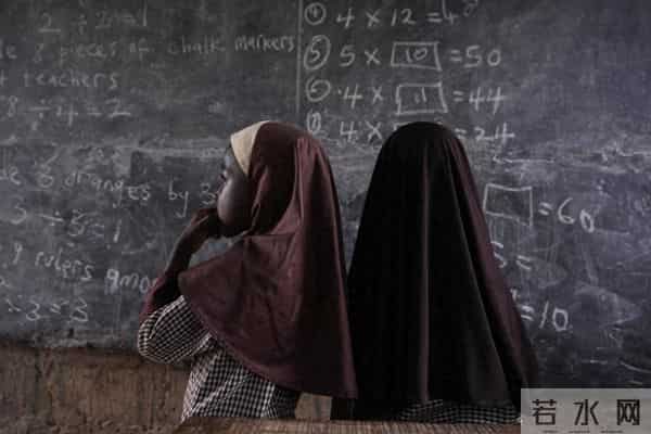 特稿｜母语还是英语？非洲人口大国的教育之争与文化拉扯