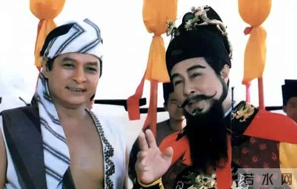 最大的访问团，国王携家族三百多名成员访问中国，在中国生活至今