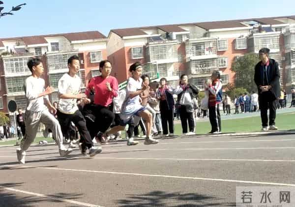 曾斌校长在双减背景下运动会开幕式上的讲话