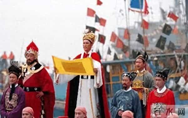 最大的访问团，国王携家族三百多名成员访问中国，在中国生活至今