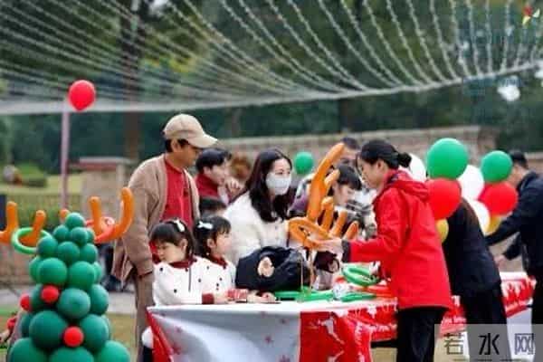 “爪爪心愿 暖冬童话夜” 蒲江福朋喜来登度假酒店圣诞亮灯温情启幕