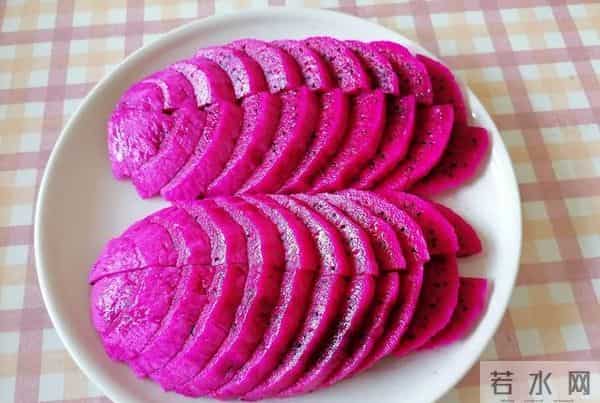 我的退休生活：今天收到女儿买的母亲节礼物，老母亲心里美滋滋的