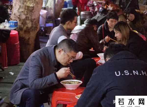 武汉这条街：曾比肩江汉路步行街！如今萧条了！背后4大原因揭秘