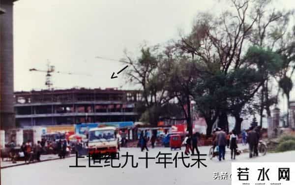 普尔斯马特,二十多年前,吉林市解放大路边曾有一家“绿色”的大型超市