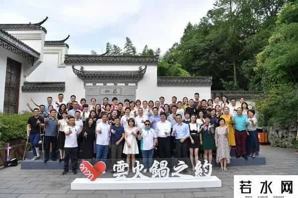 马云火锅直播,马云今晚和6000多人一起吃火锅！还献歌一首！哪些人去了？现场照来了