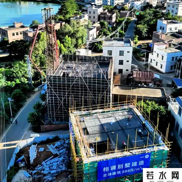 全红婵家新房主体建筑888元一平米，高空俯瞰钢筋密密麻麻施工中