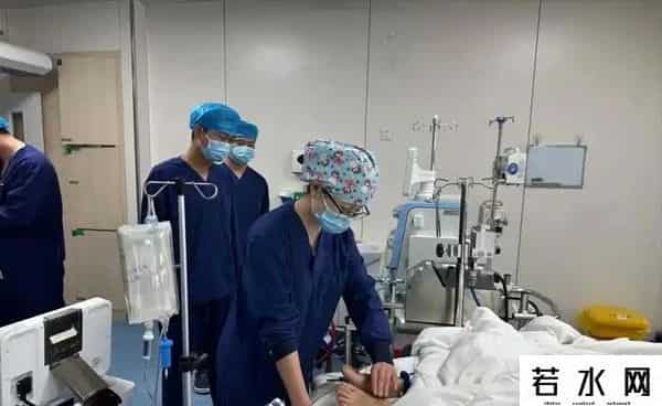 亿万身家命难留，上午签单下午就突然离世了，从签单到离世，只用了不到三个小时