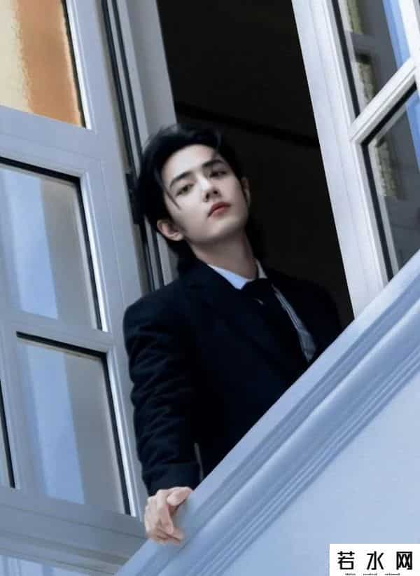 那5年,那年他安静坐在角落聆听，5年后我们终于读懂了那次聚会的意义