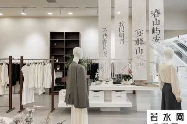 在临港开店，抓住“无处花钱”的人们，“这里的空白，全是我们的机会”