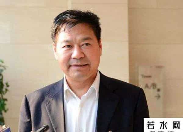 孔令荣,岳父资助他创业，赚10亿后，对妻子拳脚相向，还赶走岳父